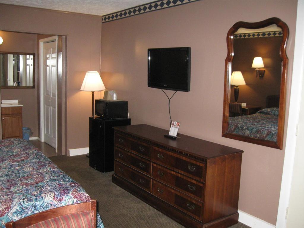 Fincastle Motor Inn Tazewell Room photo