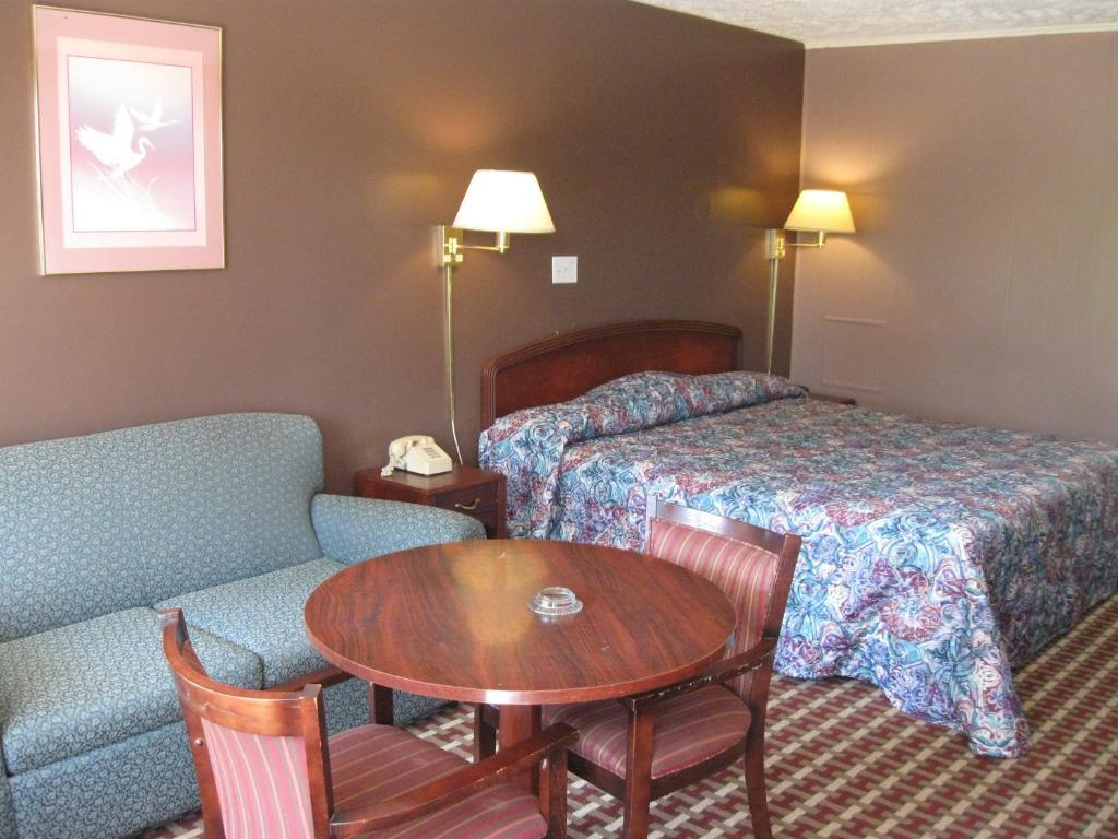 Fincastle Motor Inn Tazewell Room photo